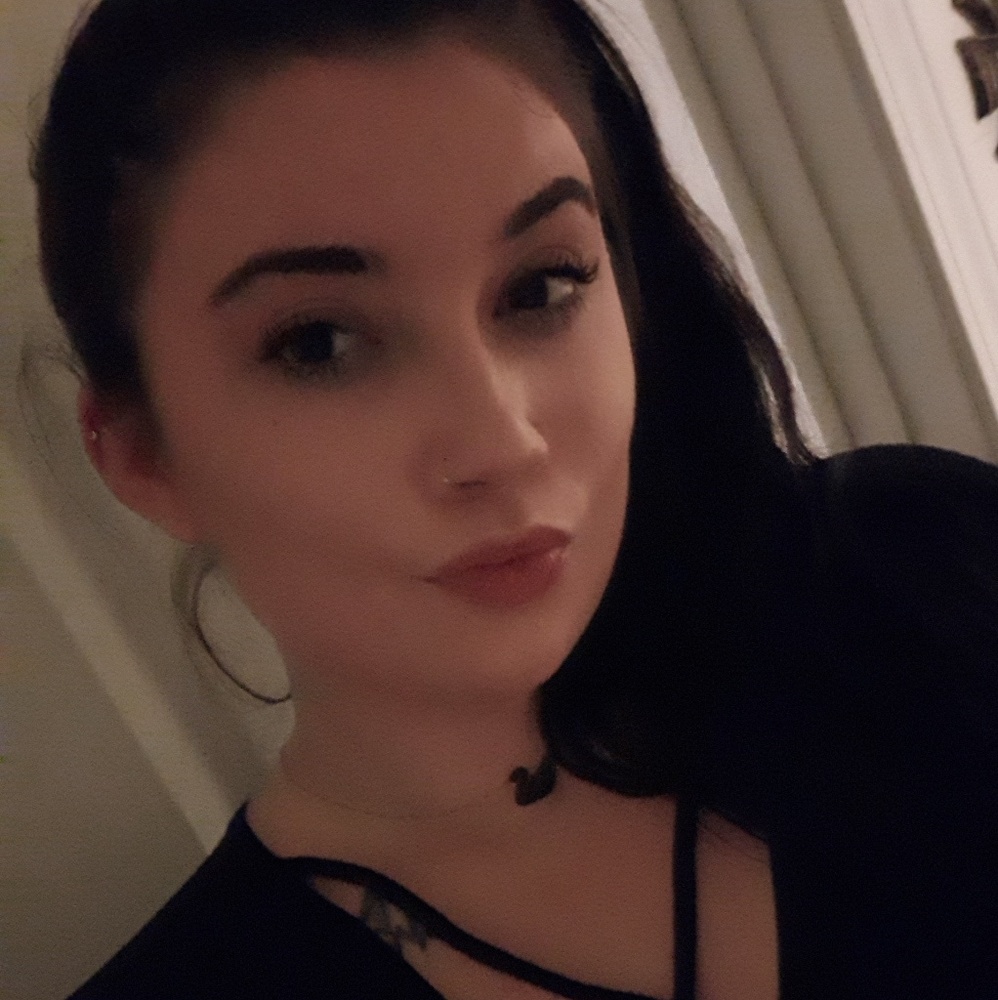 Meet your Posher, Brittany